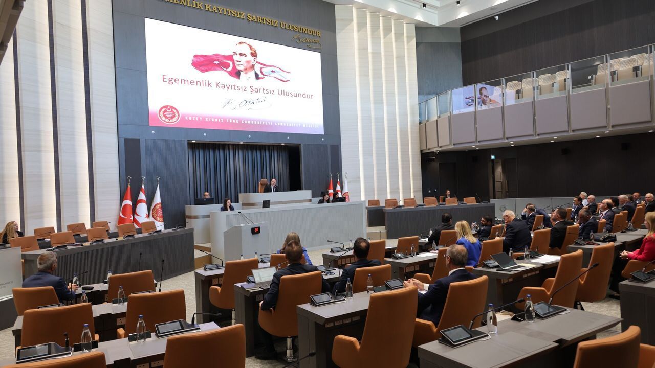 Meclis'te onaya sunuşlar yapıldı