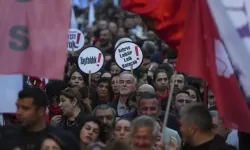 Öğretmen sendikalarına Türkiye’de bulunan KESK'ten destek