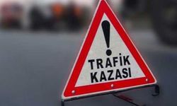 Alkollü kamyonet sürücüsü önündeki otomobile çaptı, çarptığı araç savrularak karşı şeride geçip durdu