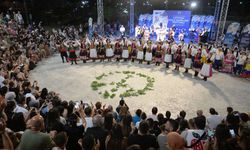 15. Uluslararası Lefkoşa Halk Dansları Festivali başladı
