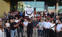 KOOP-SEN’den KOOPBANK Genel Müdürlüğü önünde eylem: “Ekonomik kuruluşlar, siyasi akılla yönetilemez”