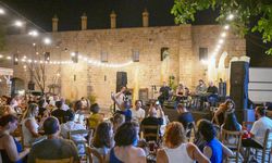 LTB Akustik Sahne’de Aysu Mişon sahne aldı