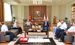 Cumhurbaşkanı Tatar, Vadili Türk Çiftçiler Birliği Spor Kulübünü kabul etti