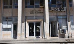 Ercan Havalimanı'nda tutuklanan avukat M.H. teminatla serbest bırakıldı