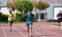 GAÜ ile KKTC Atletizm Federasyonu iş birliğindeki '29 Ekim Cumhuriyet Bayramı Yol Koşusu' yapıldı