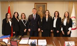 Kıbrıs Türk Eczacılar Birliği, Ankara'da temaslarda bulundu