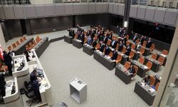 Meclis, 'Kıbrıs Sorununa İki Devletli Çözüm Konusunda Karar Önerisi'ni oy çokluğuyla kabul etti