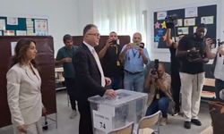 YSK Başkanı Özerdağ oyunu kullandı:'11:30 an itibariyle oy kullanma oranı yüzde 13.43′