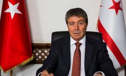 Başbakan Üstel: 'KKTC Bayrağı yaktıranların tavrı, Kıbrıs Türk Halkı'na hakaret ve saldırıdır.'