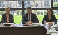 Kamu Hizmeti Komisyonu Başkanlığı ile Çalışma ve Sosyal Güvenlik Bakanlığı bütçeleri Komite'de görüşülüyor