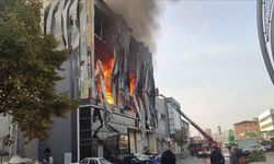 Kocaeli'de parfüm deposunda yangın: 6 can kaybı