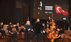 Ulu Önder Atatürk, AKM'de düzenlenen törenle anıldı