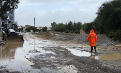 Burhan Nalbantoğlu Devlet Hastanesi içinden geçen dereye bent çalışması yapılıyor