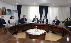 Dışişleri Bakanı Ertuğruloğlu, Özügergin'i kabul etti