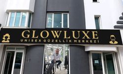 Lefkoşa'nın Efsane Berberi Artık Kadınlara da Hizmet Veriyor!