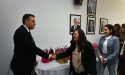 Dışişleri Bakanlığı'nda Kadınlar Günü kutlaması: Lakadamyalı, personele hediye takdim etti