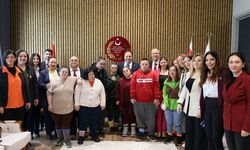 Down sendromlu gençler Meclis Başkanı Öztürkler'i ziyaret etti