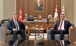 Erhürman, Üstel'i kabul etti