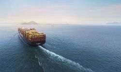 İsrailli sağlık çalışanları Rum limanlarından konteyner gemisi ile İsrail'e geri götürülüyor