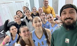 Voleybol Telsim U19 Kızlar Liginde MSA Play-Off yarı finale yakın