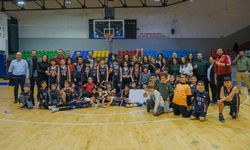 YDİ Namağlup Şampiyon