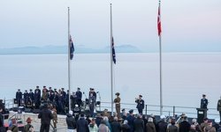 Anzak Koyu'nda geleneksel 'Şafak Ayini' yapıldı