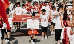 Değirmenlik Sadık Cemil Stadyumu'nda üç okulun katılımıyla tören düzenlendi