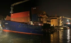 İstanbul Boğazı'nda gemi alarmı: 'KAPPA' yalıya metreler kala karaya oturdu