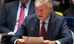 Lacroix yarın Kıbrıs'a geliyor