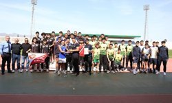 Lefkoşa'da Atletizm Rüzgarı: Kurtuluş Lisesi Zirveyi Bırakmadı