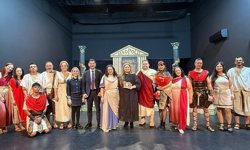 'Lisistrati' Çatalköy'de tiyatroseverlerle buluştu