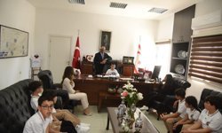 Milli Eğitim Bakanı Çavuşoğlu makamını Şht. Yalçın İlkokulu öğrencisi Hasan Basmaz'a devretti