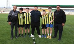 Şehit Turgut Ortaokulu'ndan çifte birincilik