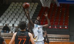 Soyer Altınbaş'tan Farklı Galibiyet 89-48