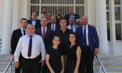Arıklı, bakanlık personeli ile bayramlaştı