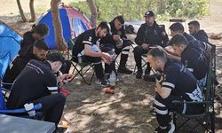 GAÜ'lü öğrencilere iki günlük kamp eğitimi