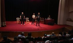 İskele Belediyesi Tiyatro Günleri sürüyor