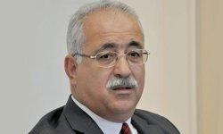 İzcan: 'Ülkede köklü mali önlemler alınmasının vakti geldi'