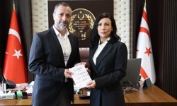 'Kuzey Kıbrıs'ta Yolsuzluk Algısı' raporu Özdenefe'ye sunuldu
