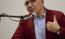 Metin Turan'ın 'Kıbrıs Türk Edebiyatı Üzerine İncelemeler' kitabı yayımlandı