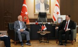 Öztürkler: 'Rumlar milli gelirini refah yerine silaha harcıyor'