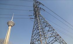 Tahran'da tasarruf kararına uymayan 30 kamu idaresinin elektriği kesildi