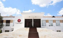 Başbakanlığa bağlı bazı kurumlar eski Meclis binasına taşınıyor