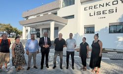 Bakan Çavuşoğlu Erenköy Lisesi'ni ziyaret etti