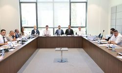 İdari Komite, iki yasa önerisi ve bir yasa tasarısını Genel Kurul'a sevk etti