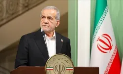 İran Cumhurbaşkanı, ülkesine yönelik yaptırımlarla mücadelenin BRICS ülkelerinin önceliği olduğunu söyledi
