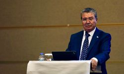 Üstel: Kimsenin kuşkusu olmasın; Bu topraklarda bayrağımız inmeyecek, ezanımız susmayacak