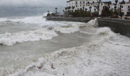 Meteorolojiden "7" kuvvetinde fırtınamsı rüzgar uyarısı