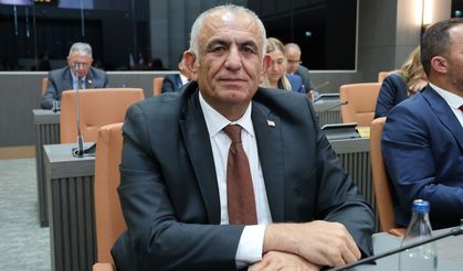 Çavuşoğlu: "15 Temmuz Türk milletinin verdiği onurlu direnişin simgesidir"