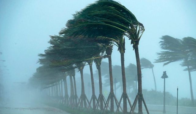 Meteoroloji, denizlerde “8” şiddetinde fırtına uyarısında bulundu